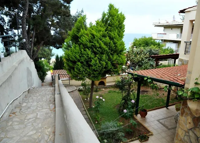 Aiolos Hébergement de vacances Nea Moudania